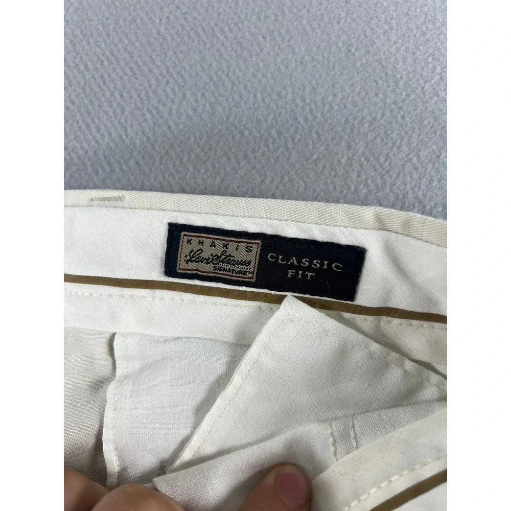 Vintage Y2K Levi's Classic Fit Khakis Off White Mens Size (38 x 31) Pants Preppy